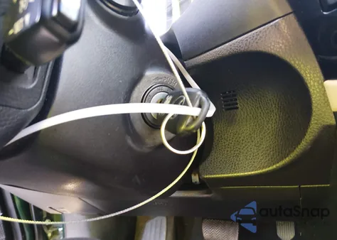 2014 Toyota Corolla Le Plus from USA, damaged, VIN 5YFBURHEXEP096900